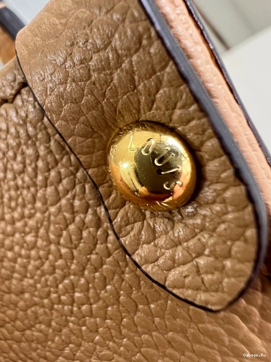 LOUIS ONTHEGO PM-25*19*11.5cm VUITTON 0331